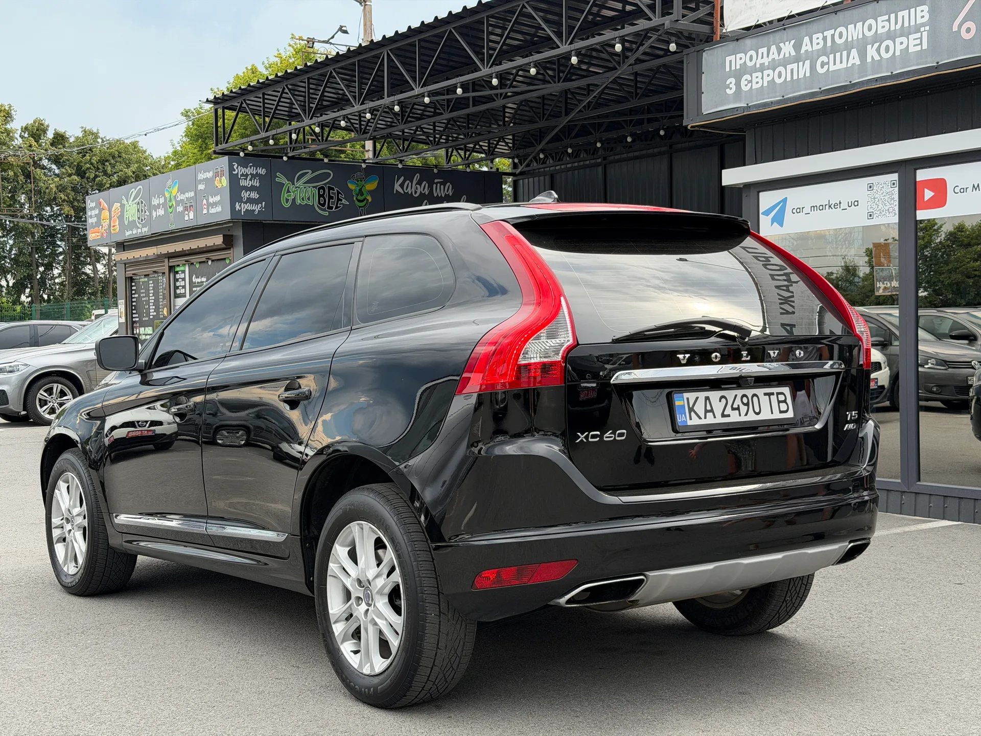 Volvo XC60 — фото 4