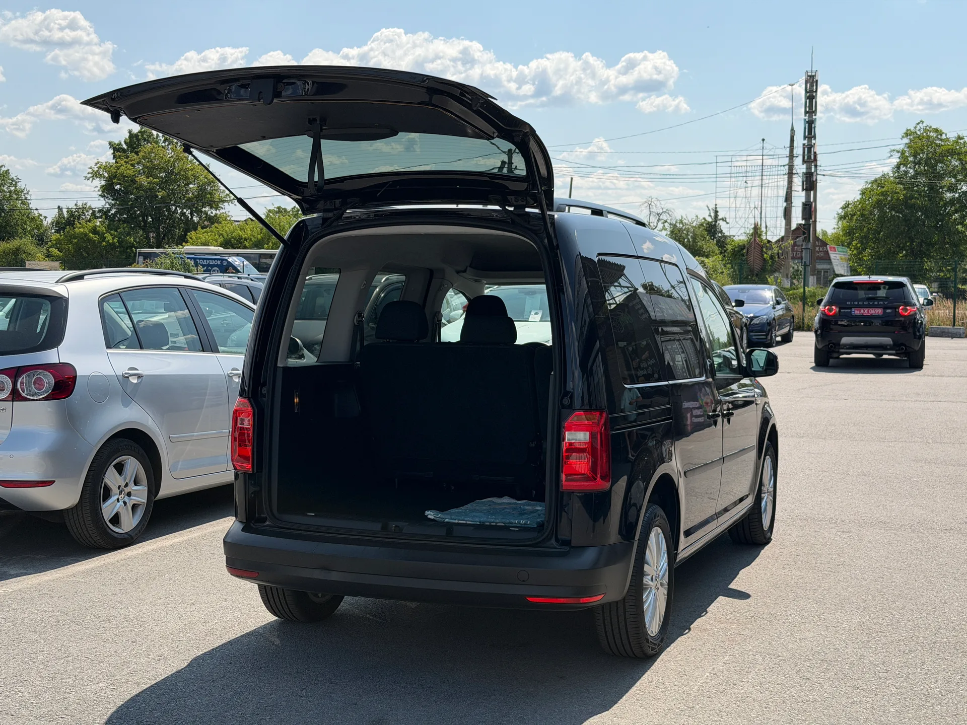 Volkswagen Caddy — фото 8