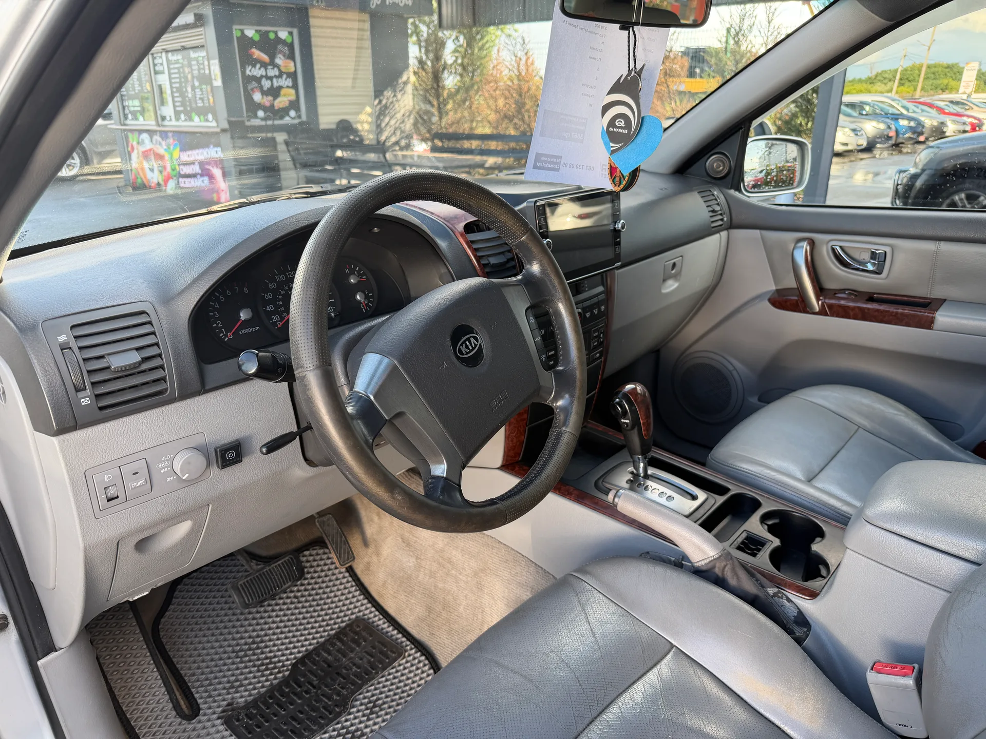 Kia Sorento — фото 5