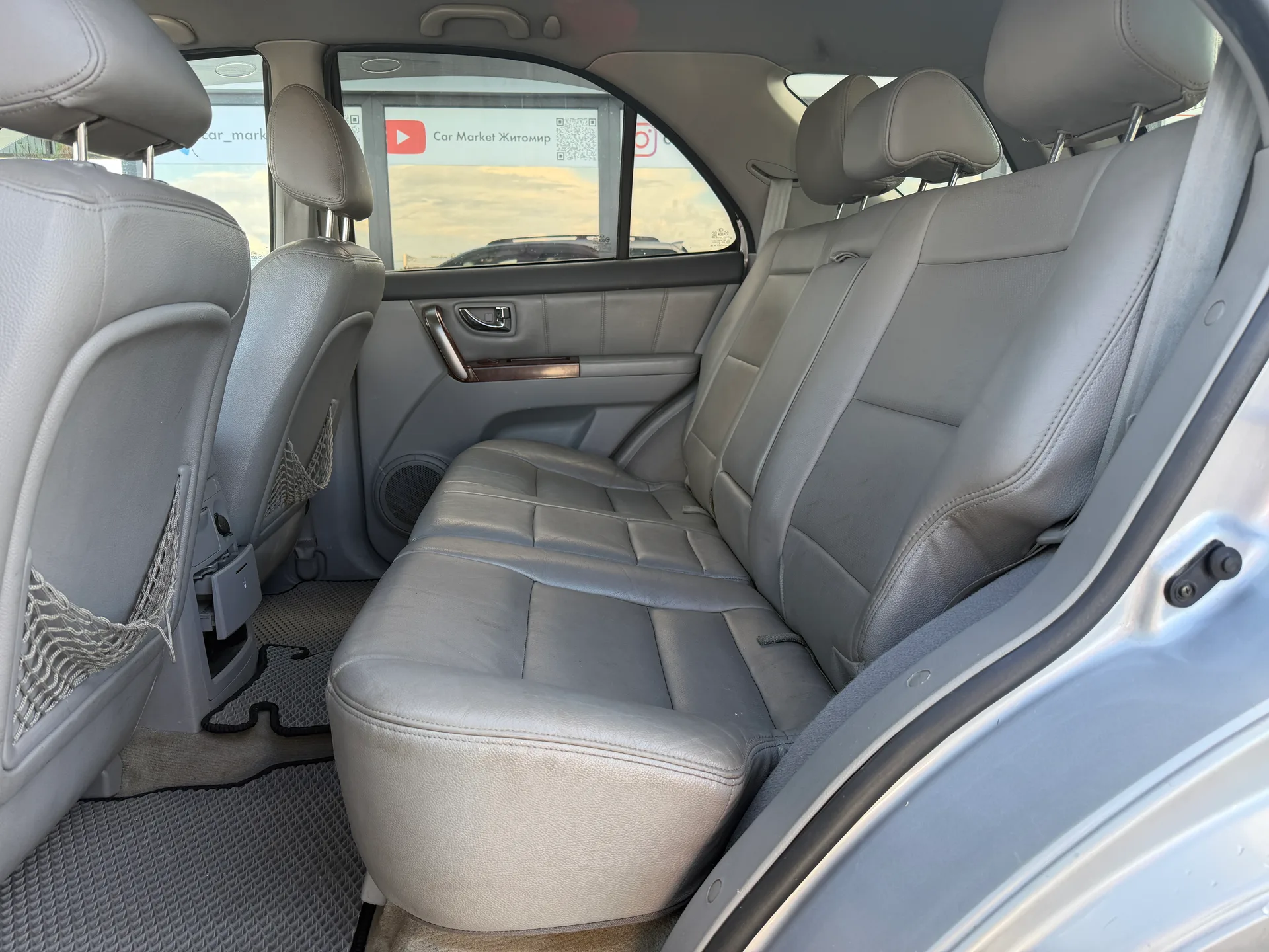 Kia Sorento — фото 7
