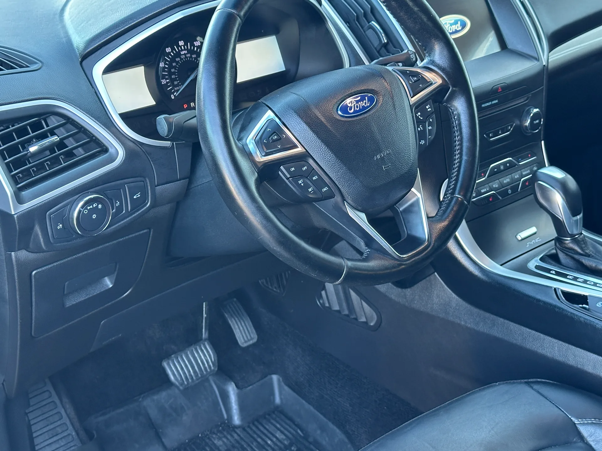 Ford Edge — фото 6