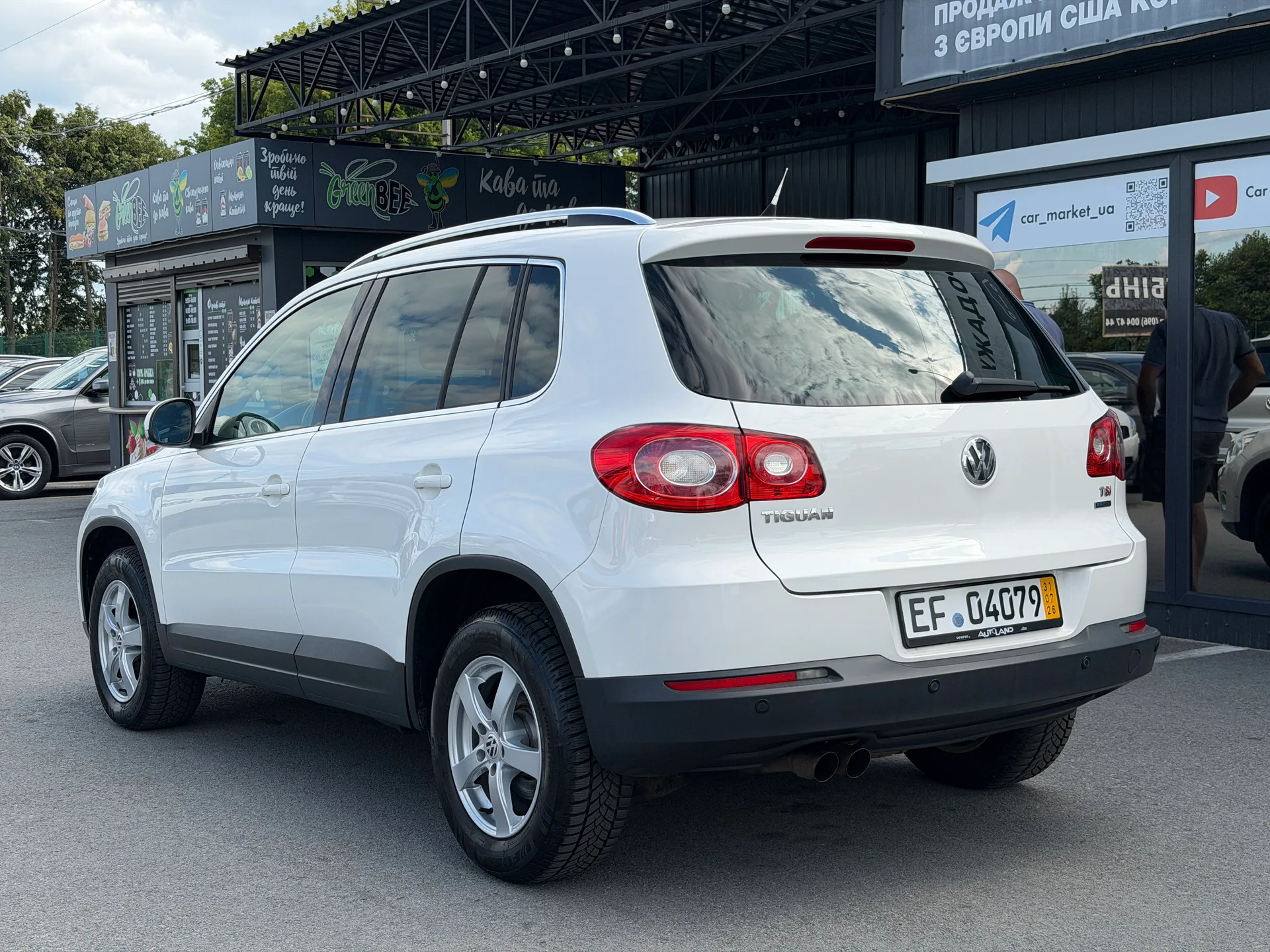 Volkswagen Tiguan — фото 4