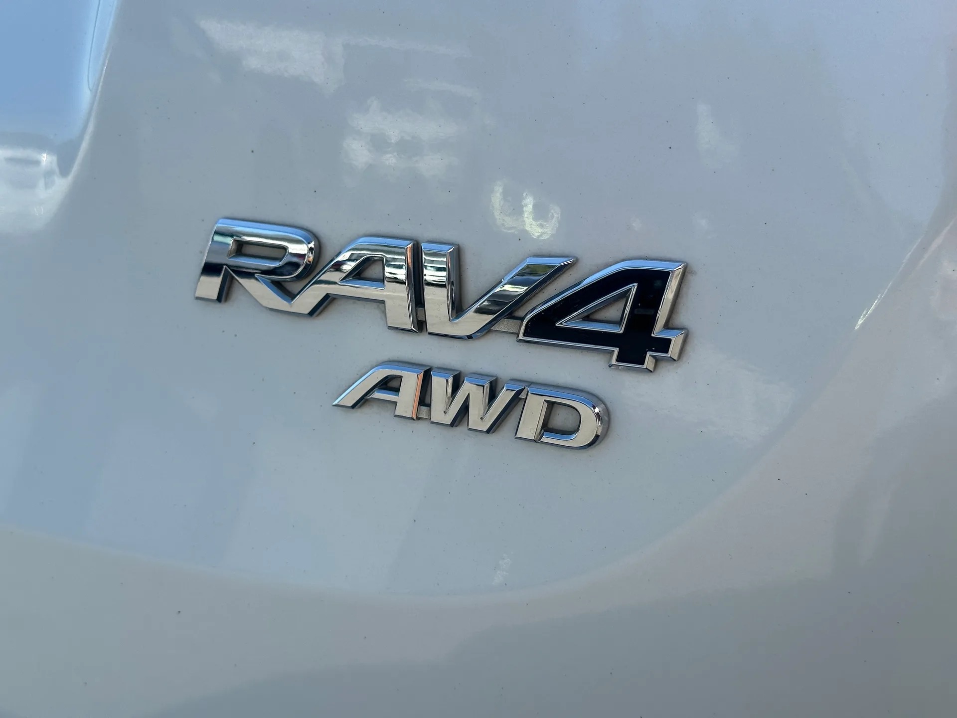 Toyota RAV4 — фото 16