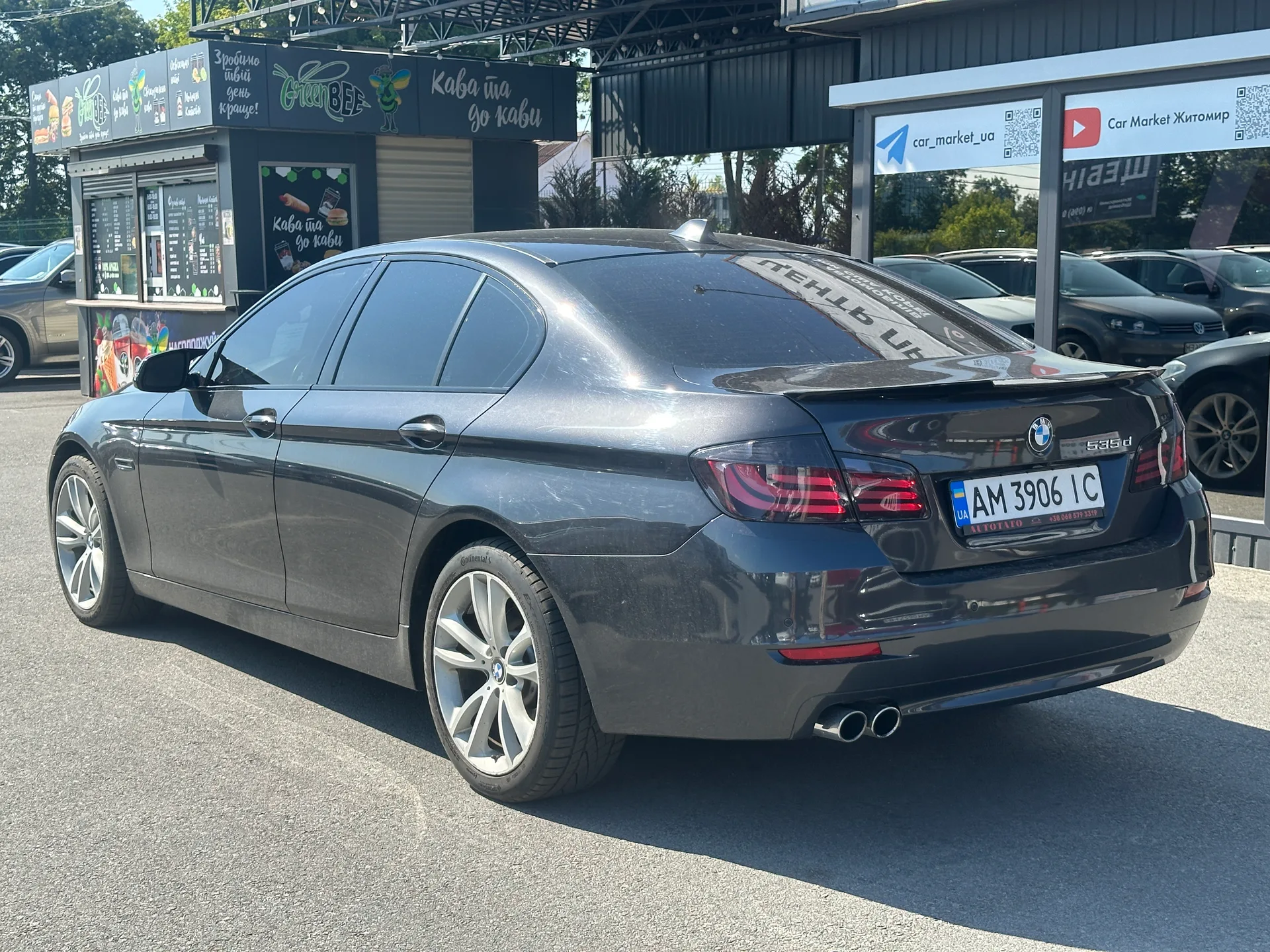 BMW 5 Series — фото 4