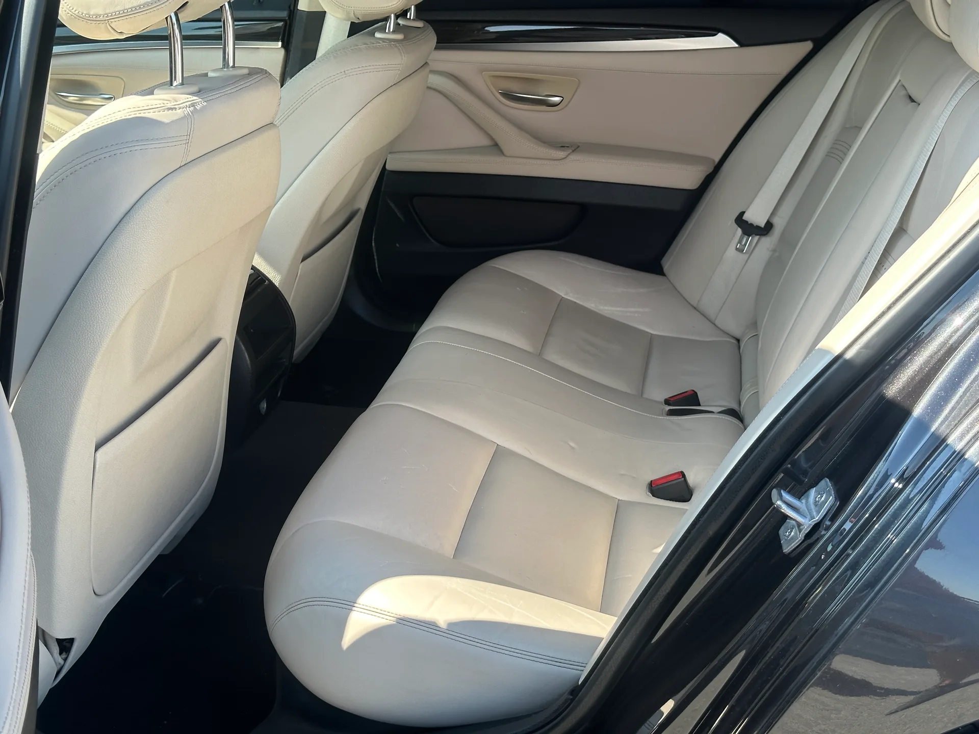 BMW 5 Series — фото 10