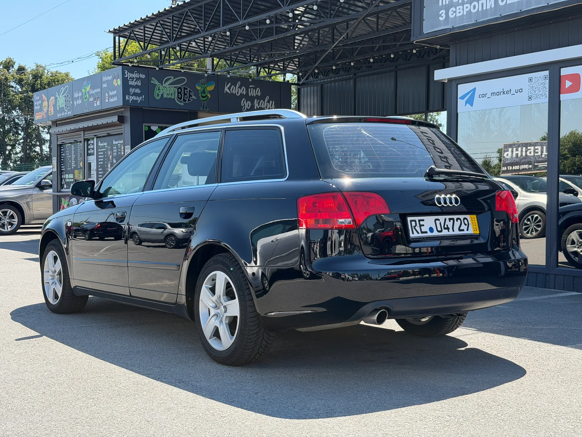 Audi A4 — фото 4