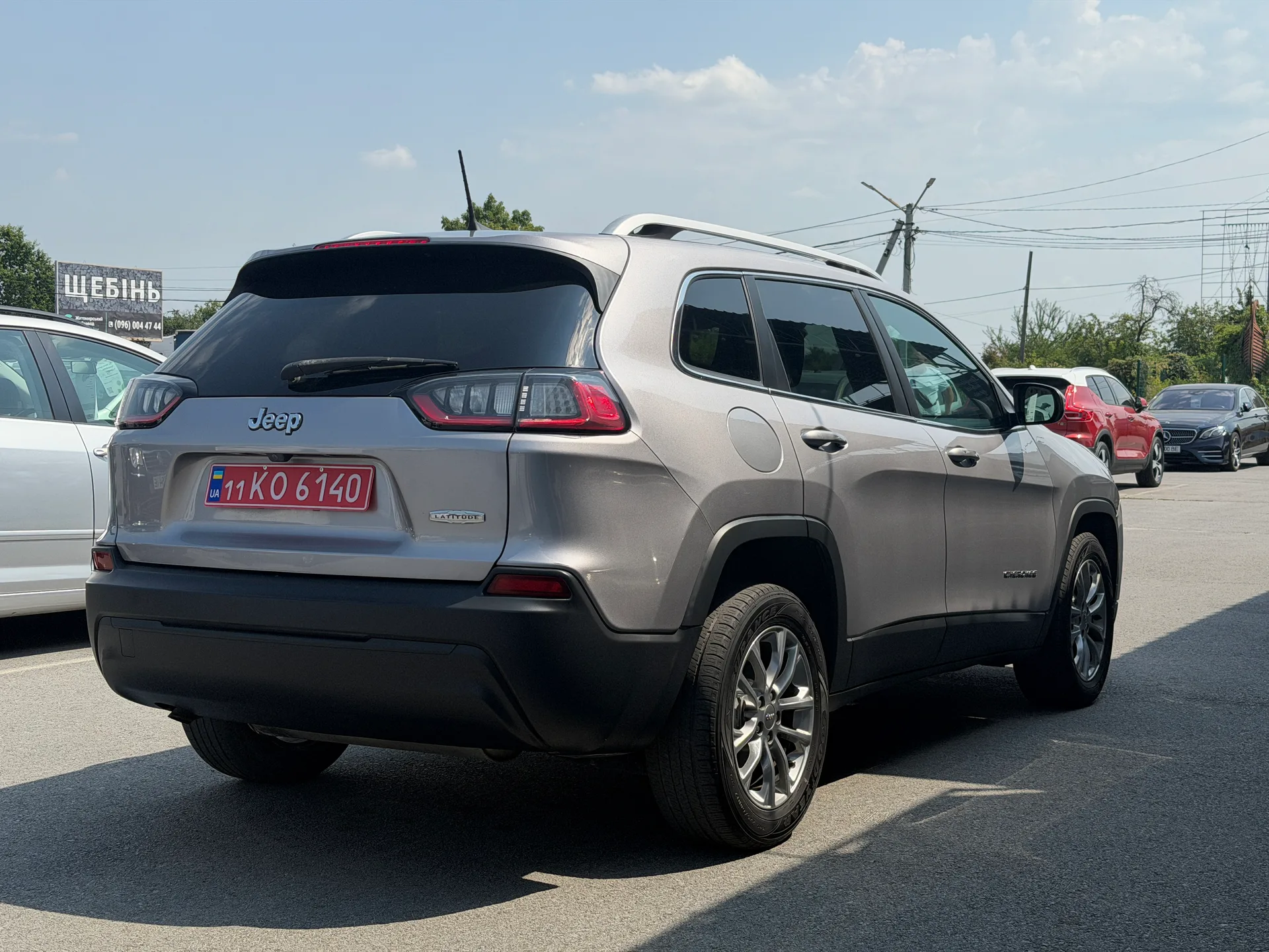 Jeep Cherokee — фото 3