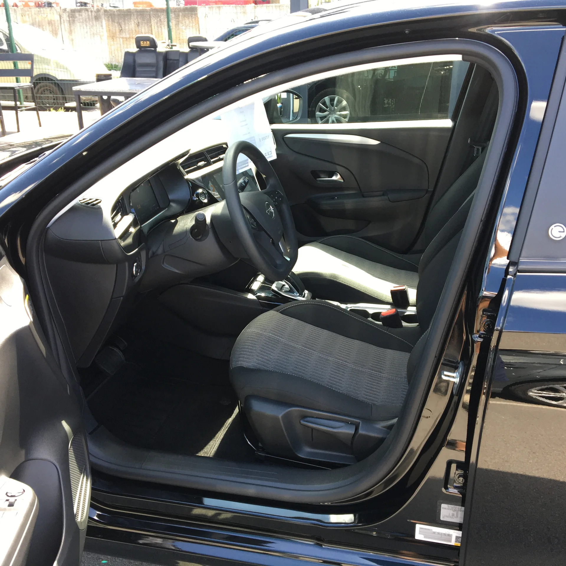 Opel Corsa — фото 9