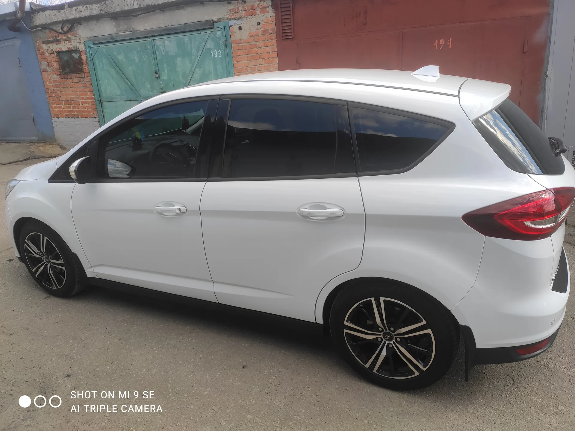 Ford C-Max — фото 6