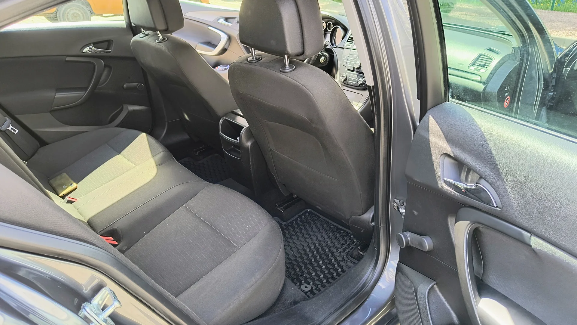 Opel Insignia — фото 9