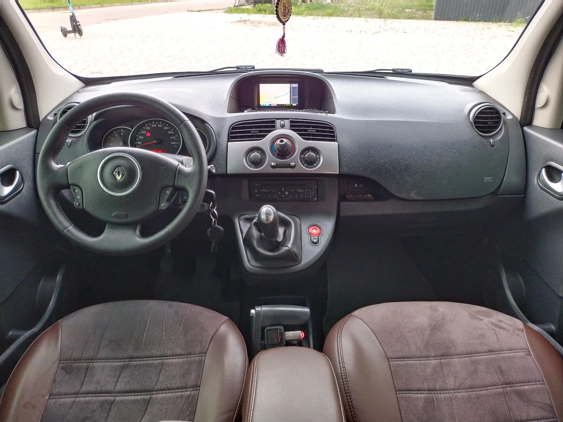 Renault Kangoo — фото 7