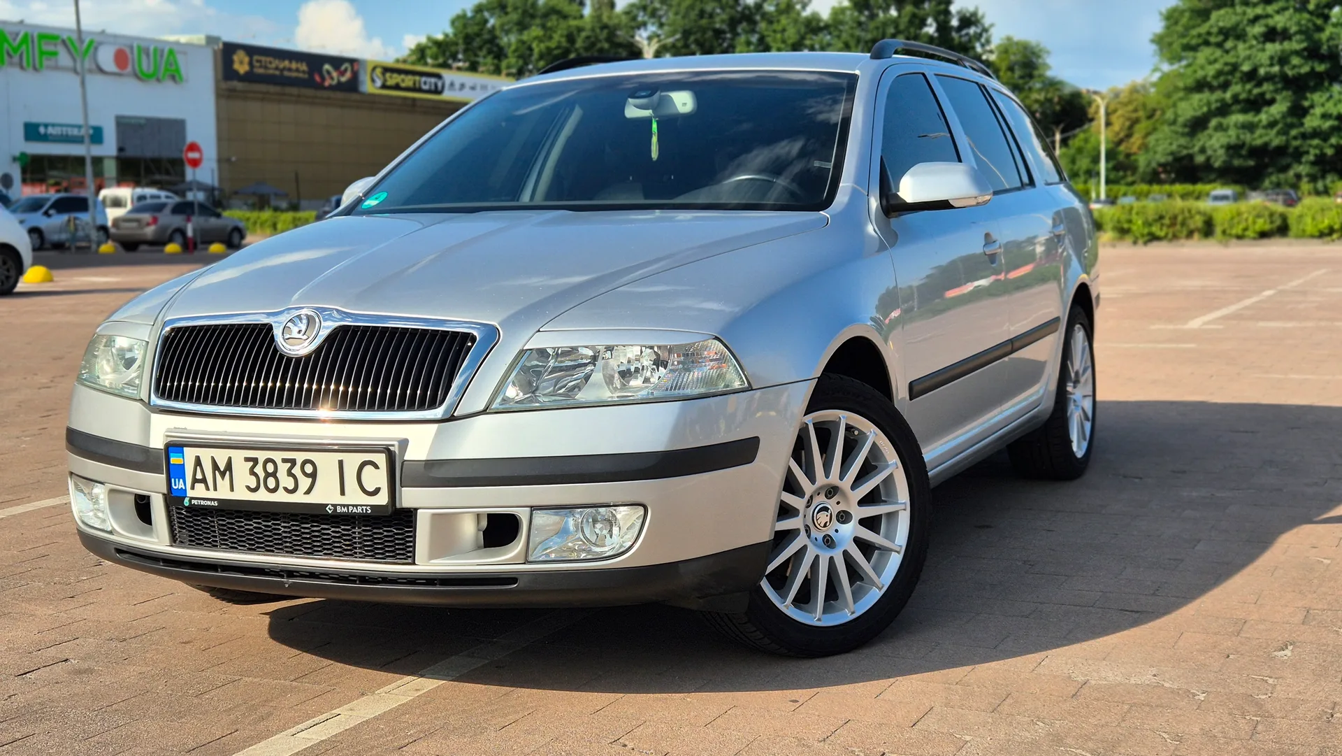 Skoda Octavia — фото 2