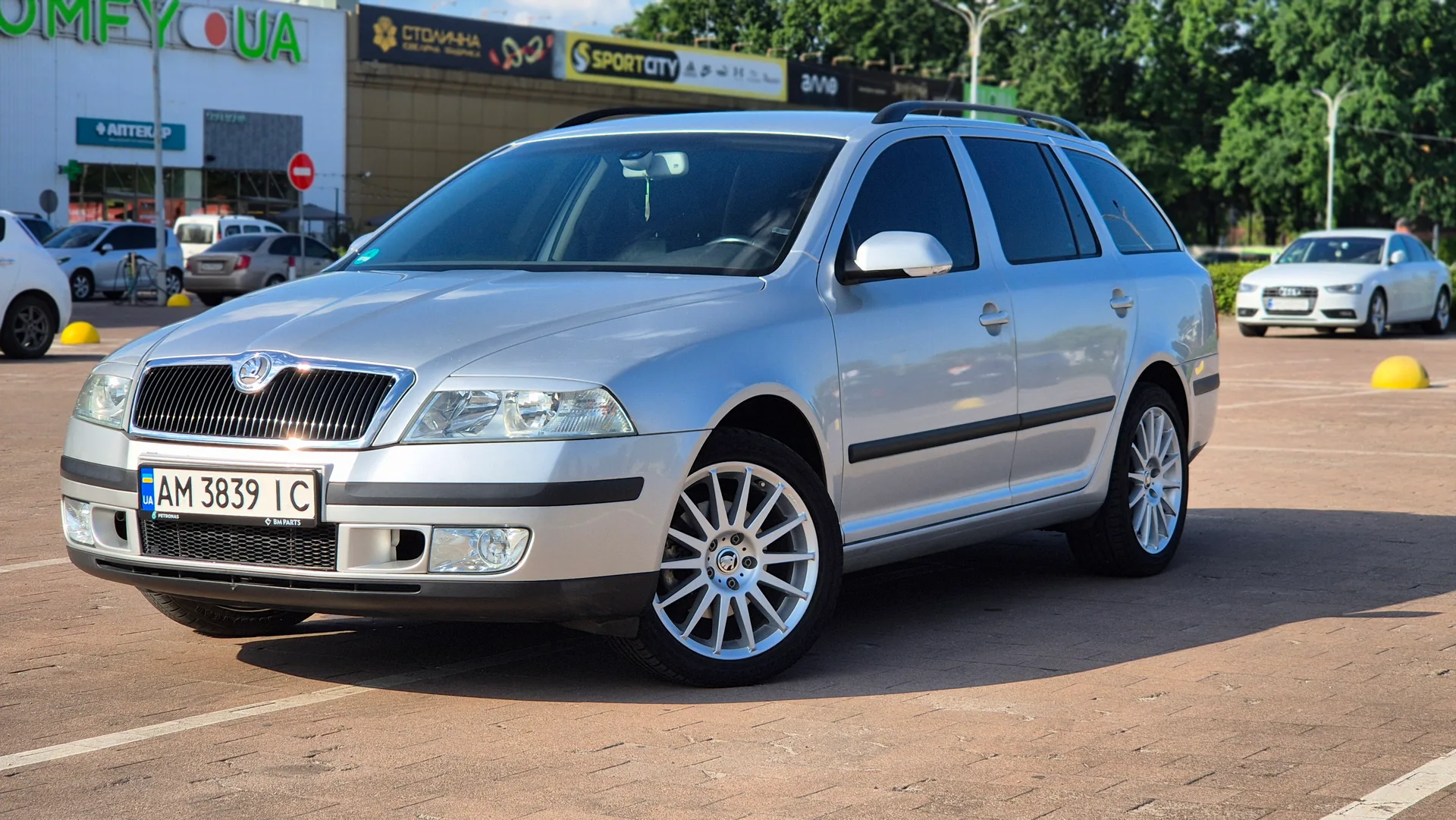 Skoda Octavia — фото 3