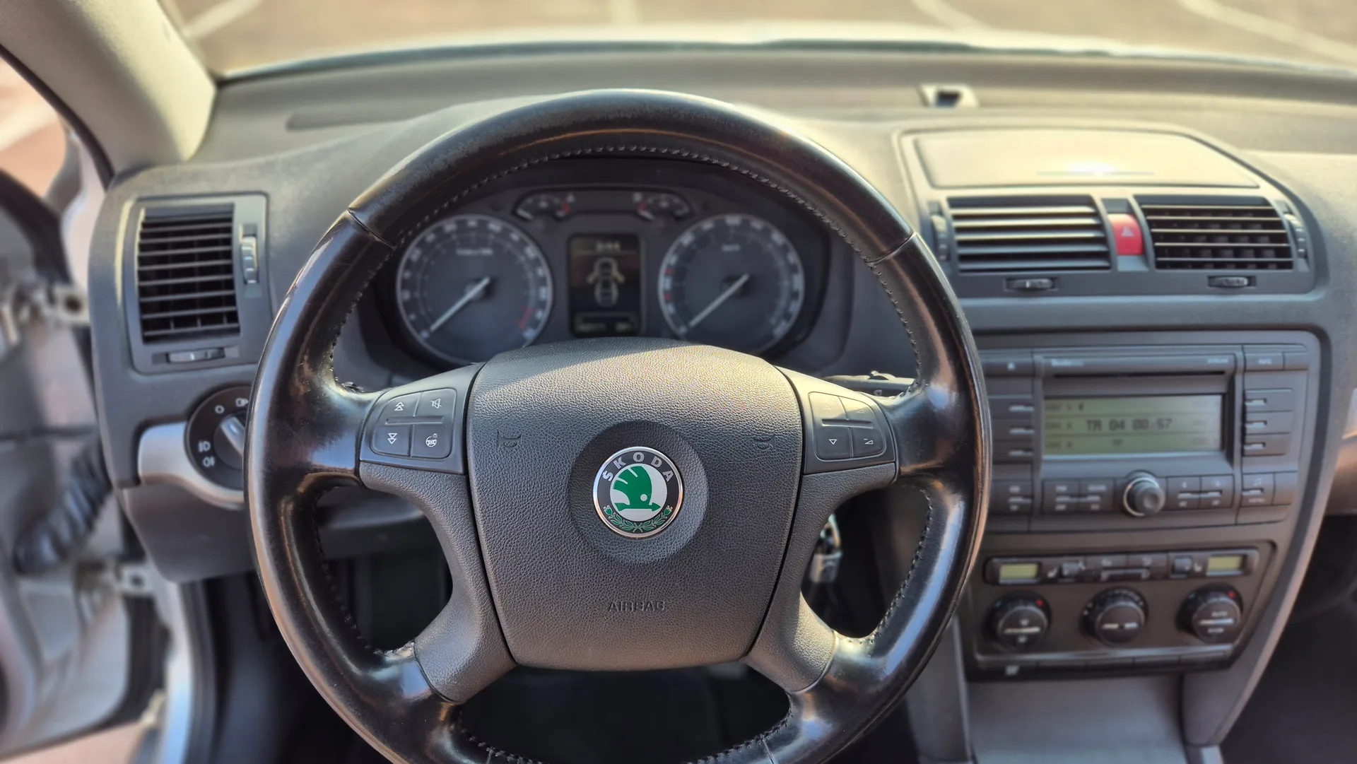Skoda Octavia — фото 10