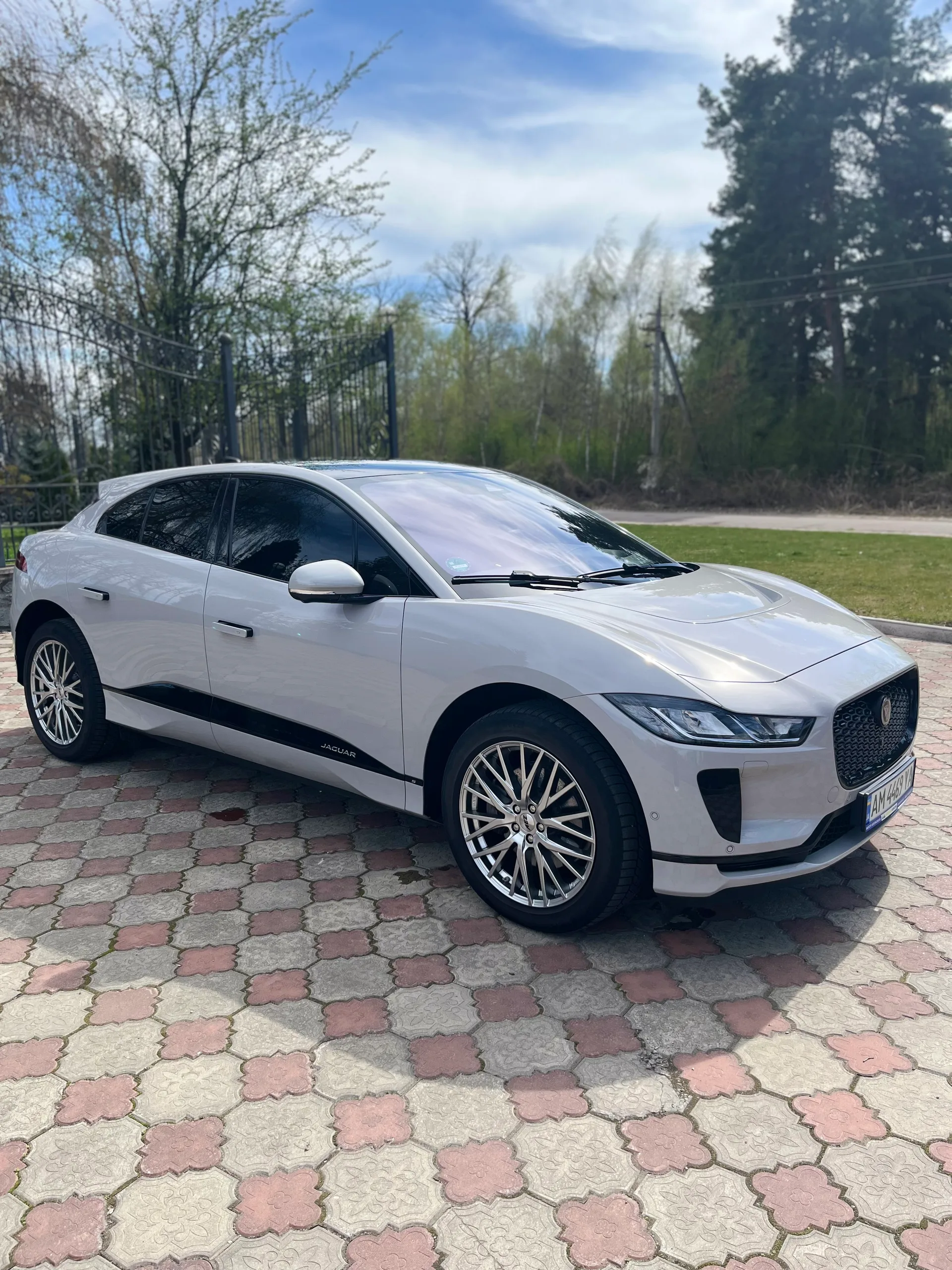 Jaguar I-Pace — фото 2