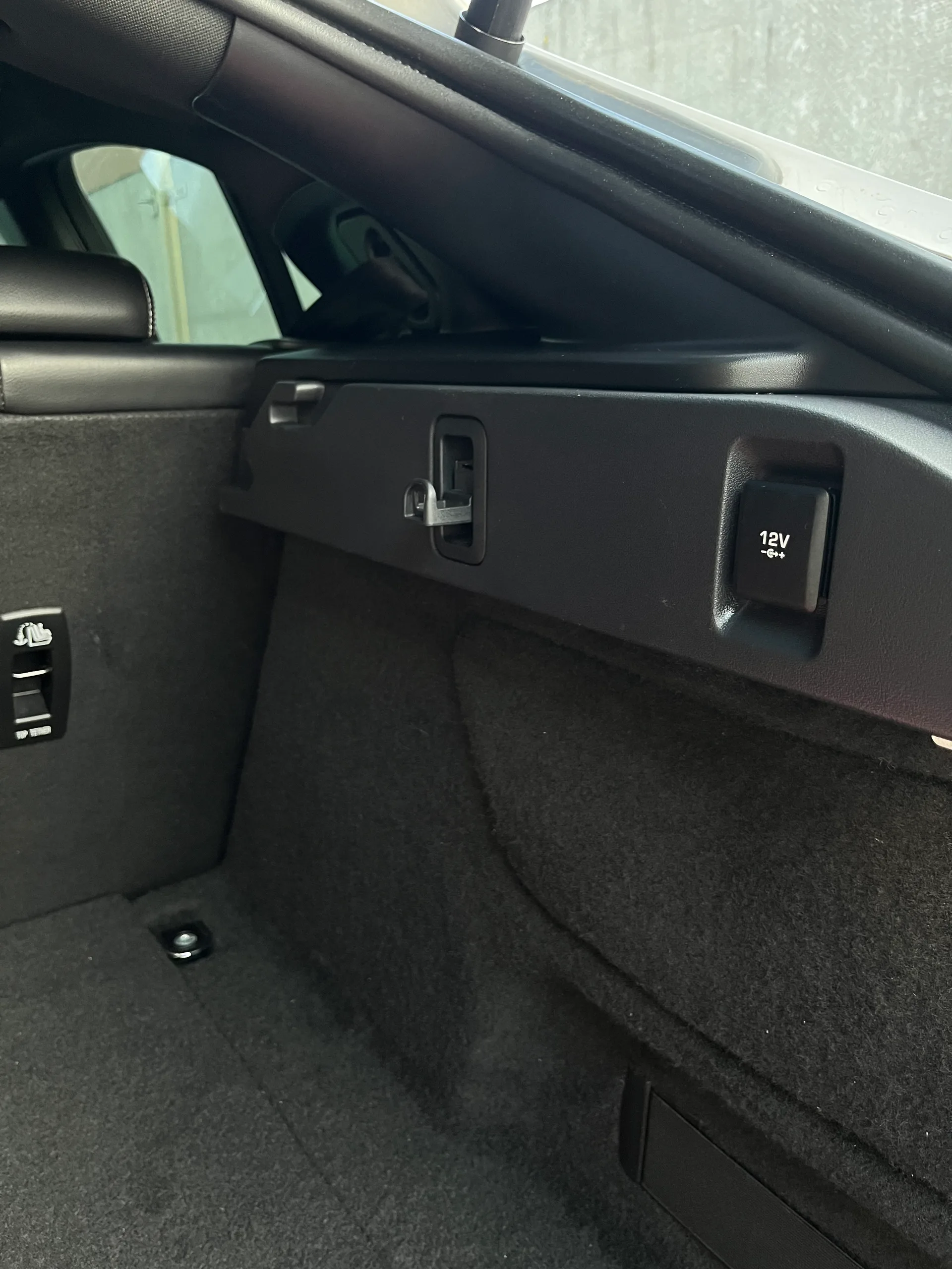 Jaguar I-Pace — фото 26